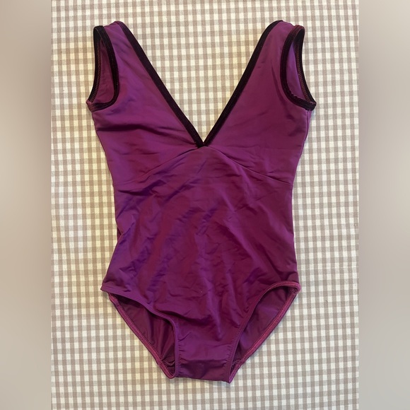 Purple Bullet Pointe Leotard - Picture 1 of 2